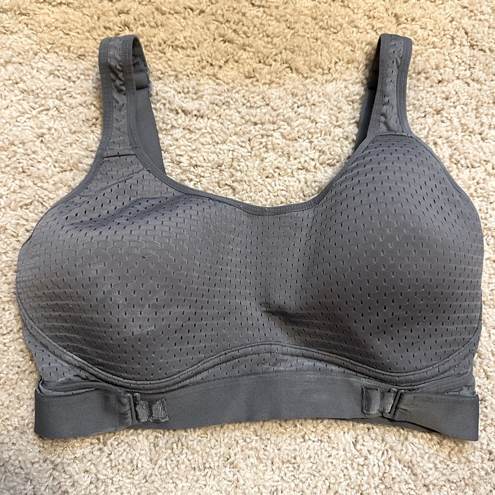 Layers XL adjustable padded sports bra
